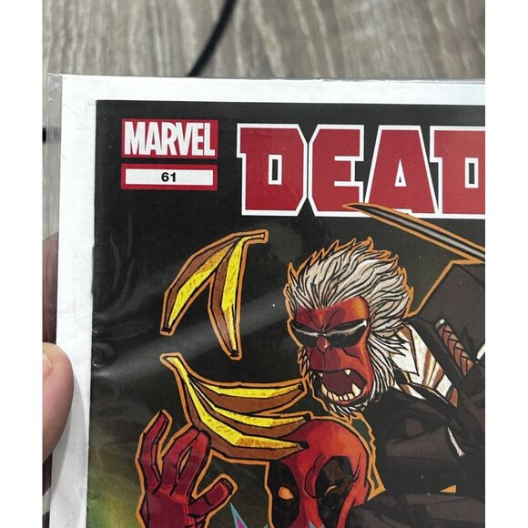 Marvel Comic Book Deadpool #61 The Salted Earth Paperback - Picture 5 of 6